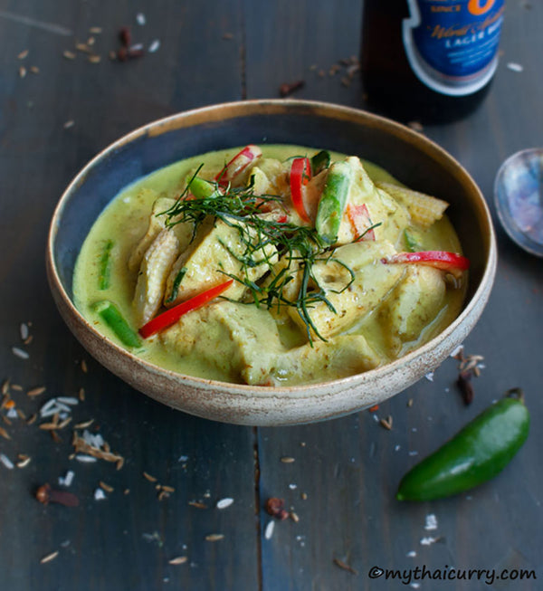 Thai Green Chicken Curry medium heat - mythaicurry