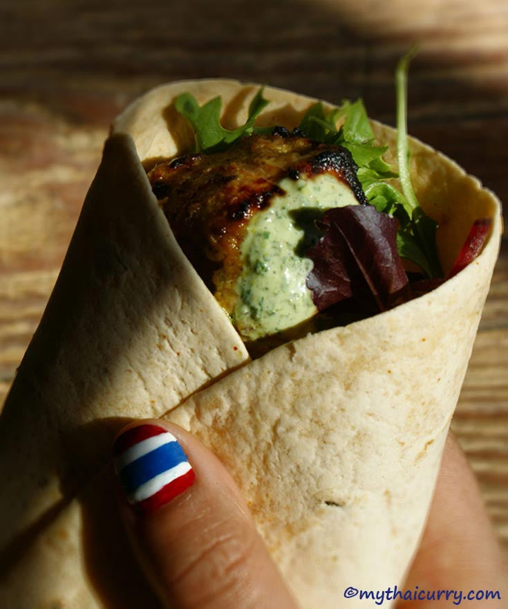 Thai Green Curry Chicken Wrap Serving suggestion