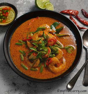 Thai Red Curry with Prawns Serving Presentation